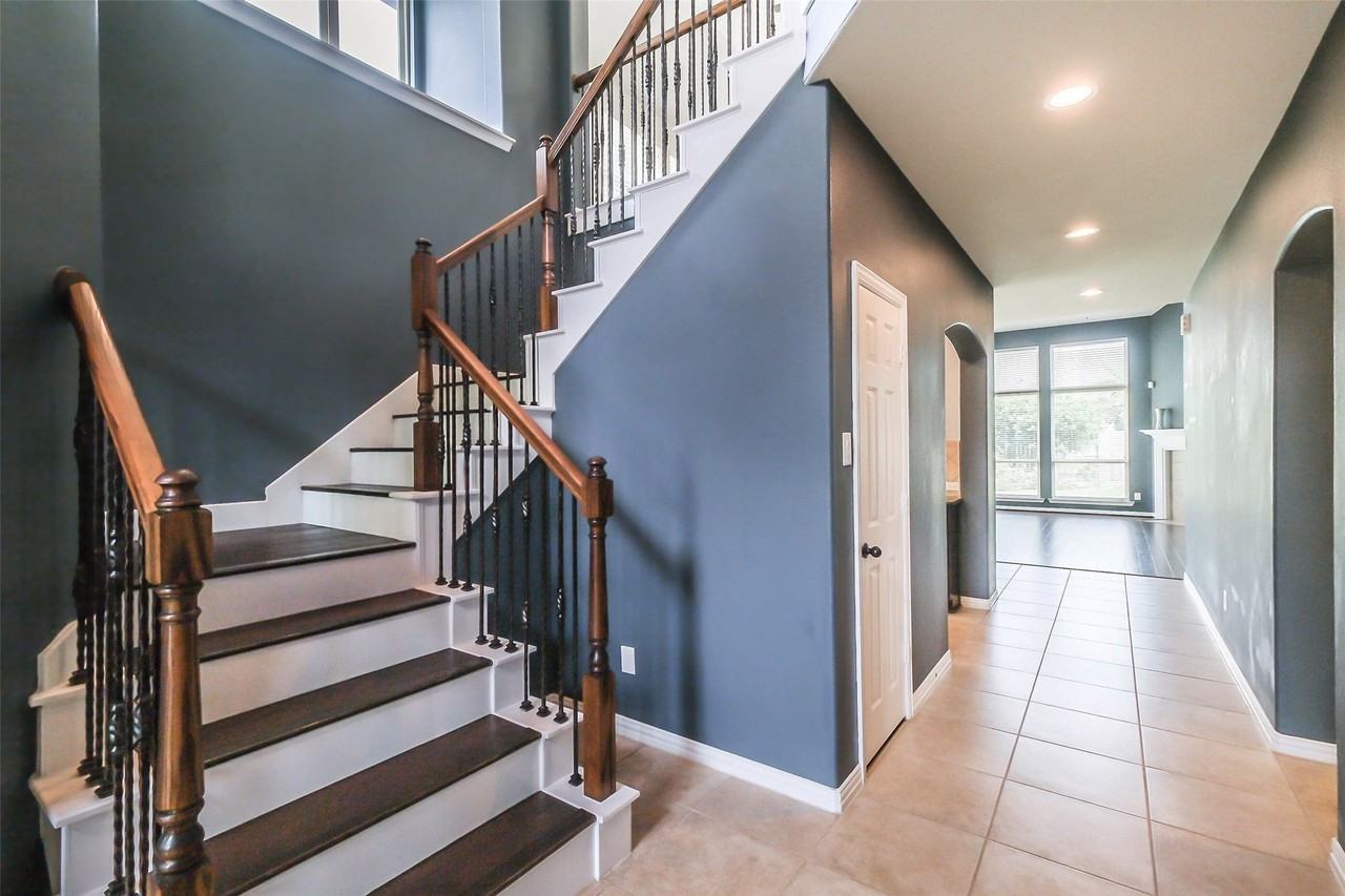 12222 Cobble Cove Cir - Photo 5 of 36