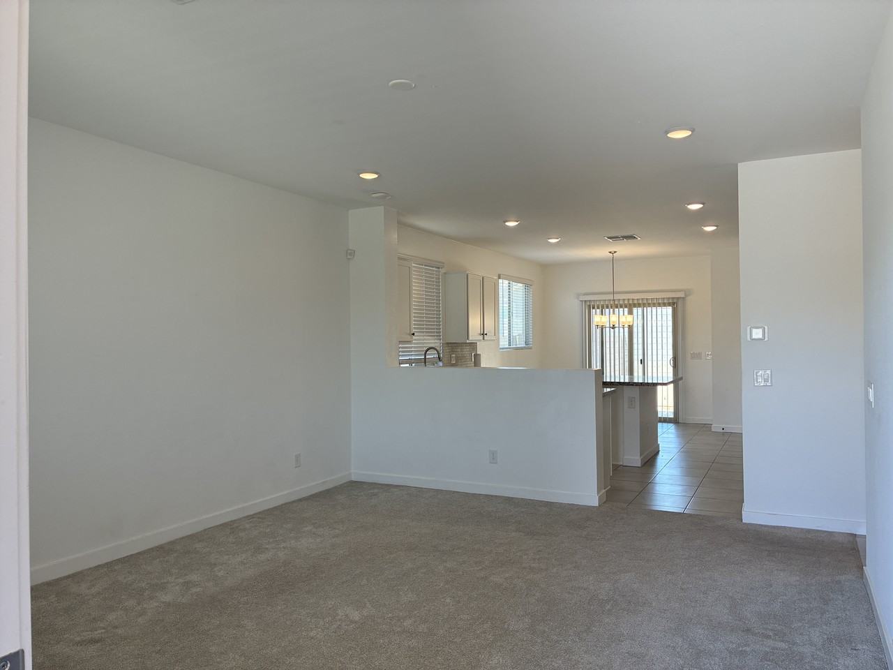 16878 W Diana Ave - Photo 5 of 29