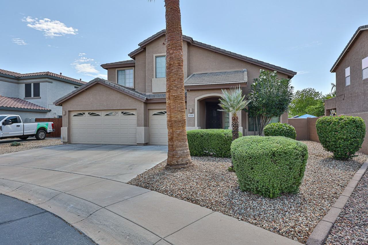 9710 S 45th Ave - Photo 4 of 44