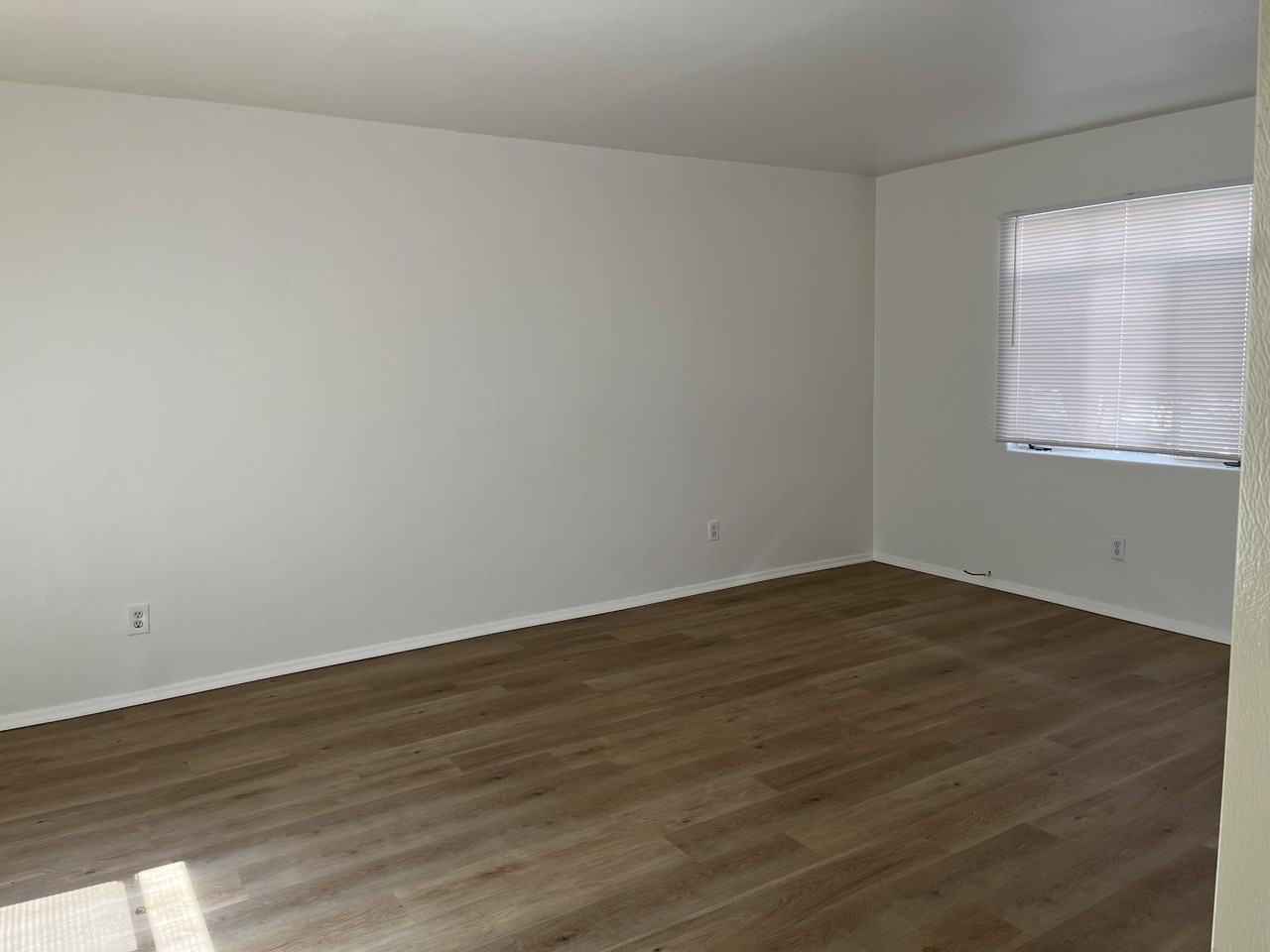1307 Tijeras Ave Ne - Photo 4 of 11