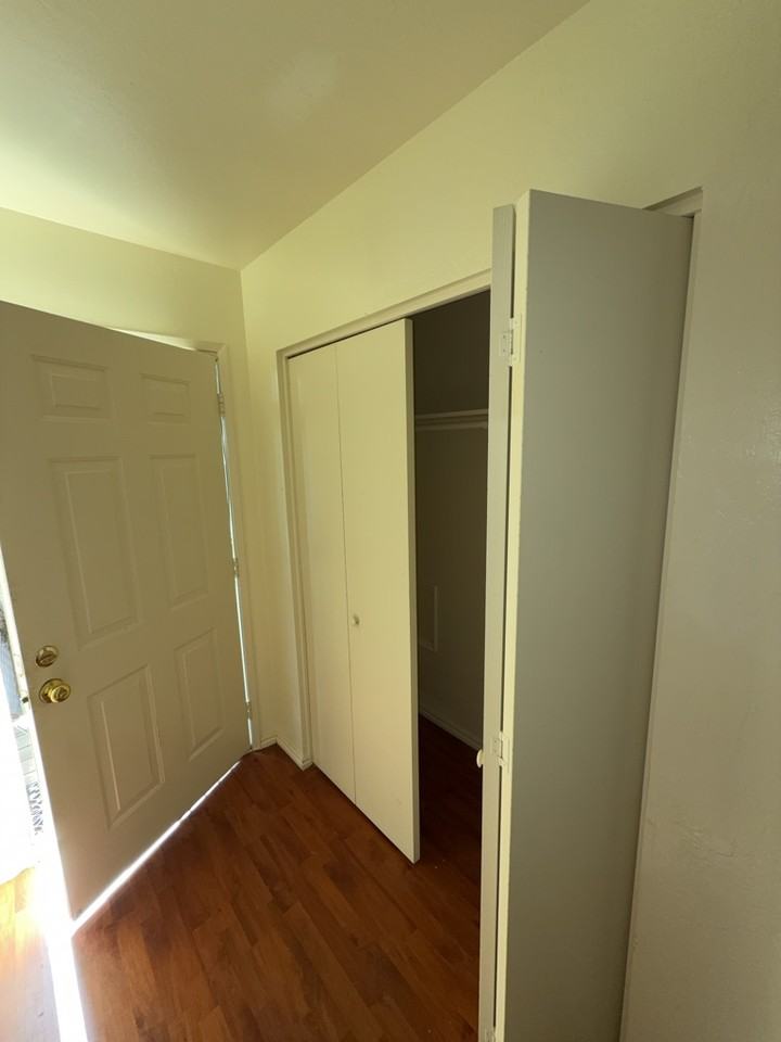 5365 Olympia Dr - Photo 2 of 40