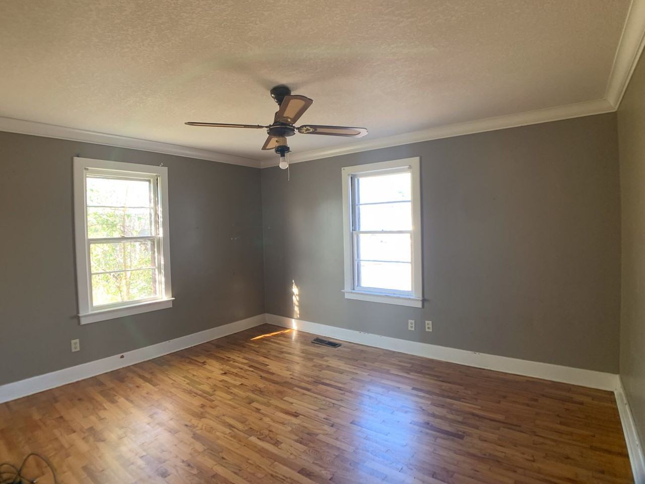 707 Sims Ave - Photo 7 of 8