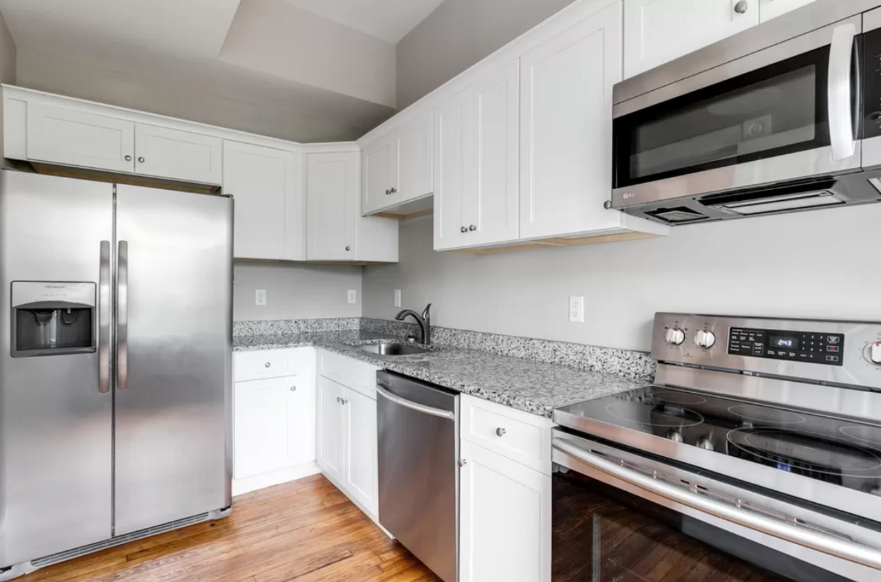 939 West Grace Street - Photo 4 of 42
