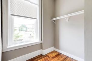 featured image of 939 W Grace St