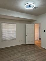 714 Parkview Cir - Photo 1 of 1