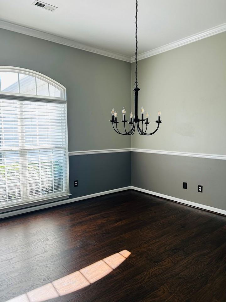 711 Dutchman Ct - Photo 3 of 50