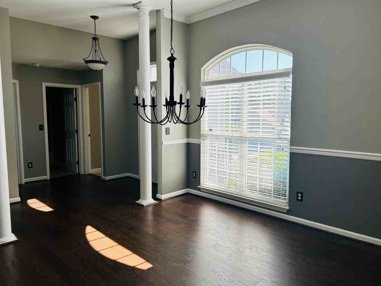 711 Dutchman Ct - Photo 4 of 50