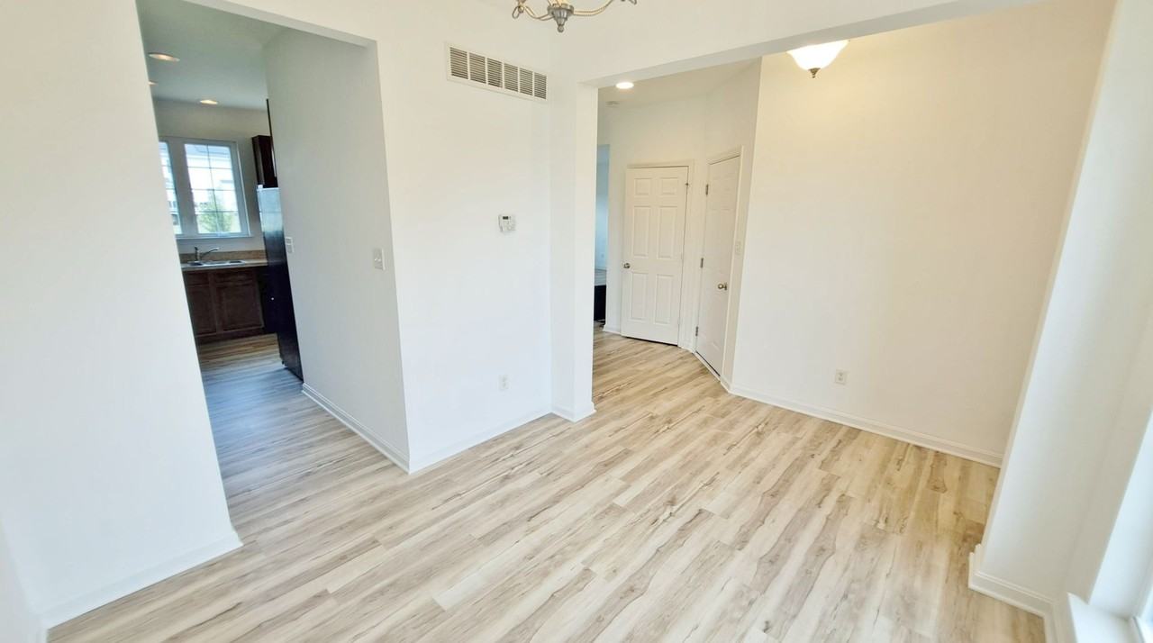 2322 Swiftwater Dr - Photo 5 of 50