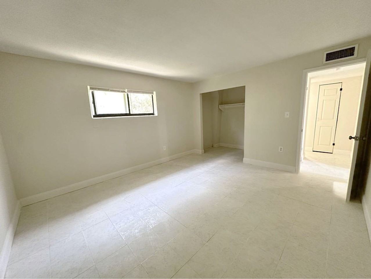 Urban Square Apartments - Photo 2 of 12