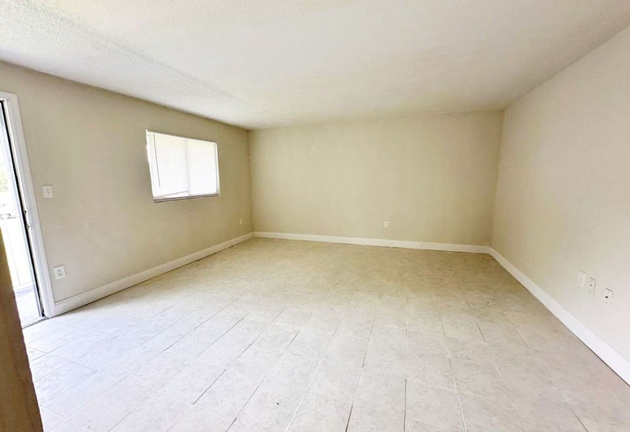 Urban Square Apartments - Photo 4 of 12