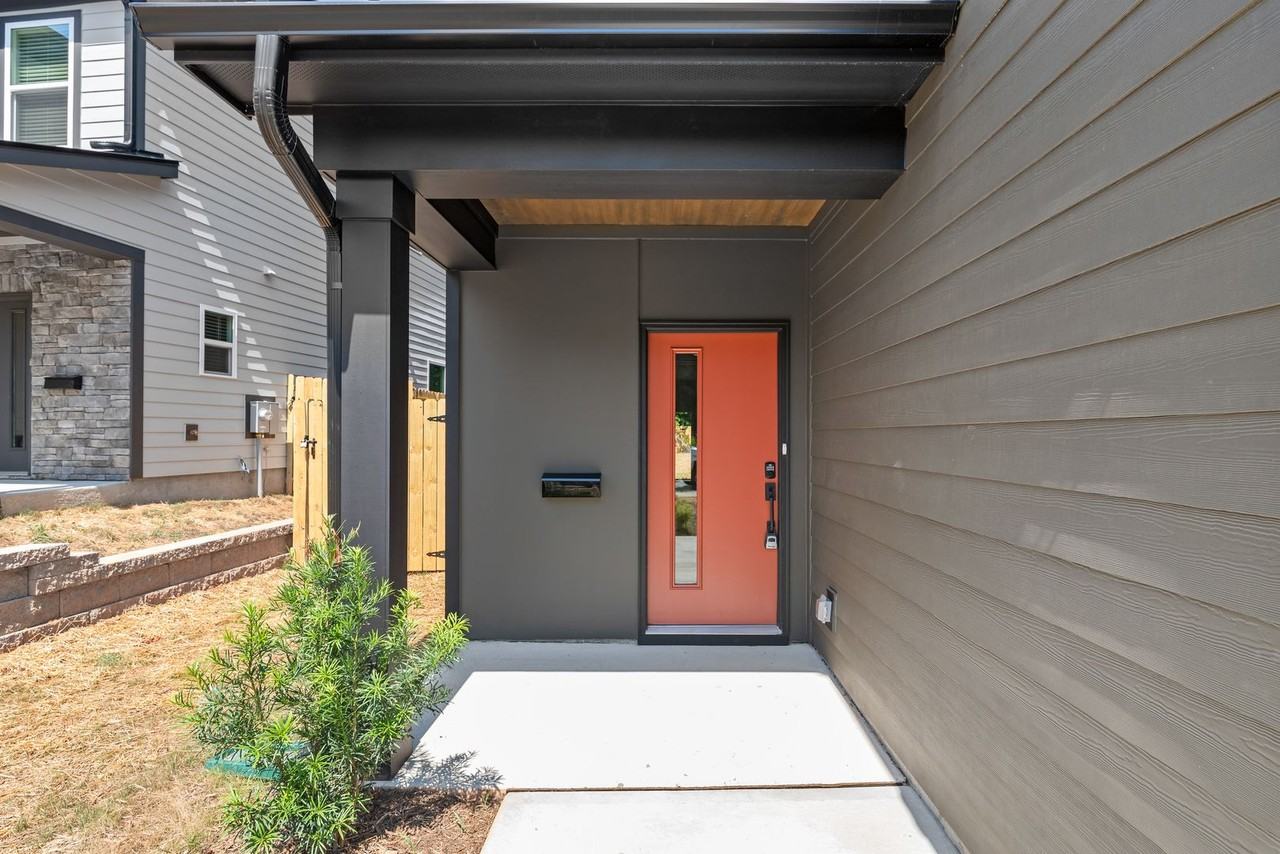 2023 Wilson Ave - Photo 2 of 34