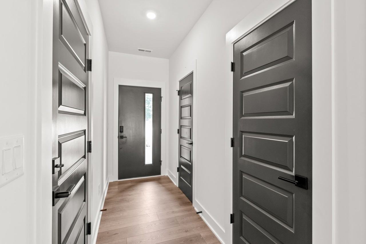 2023 Wilson Ave - Photo 3 of 34