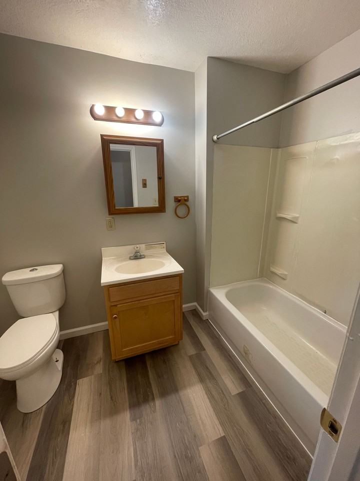 912 W Pike-SSCI - Photo 3 of 6