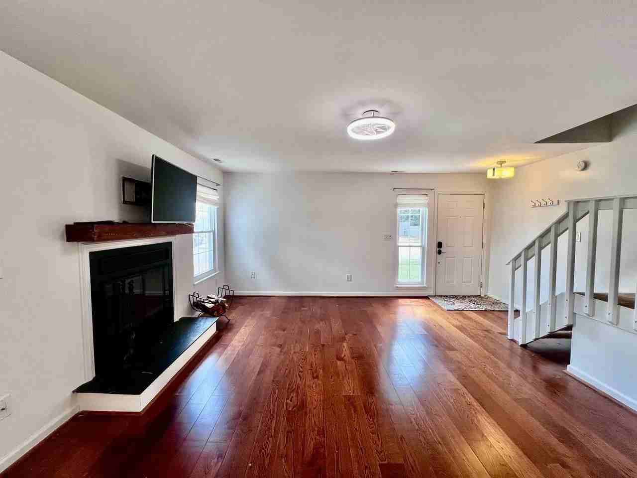 602 Barwick Ct - Photo 5 of 28