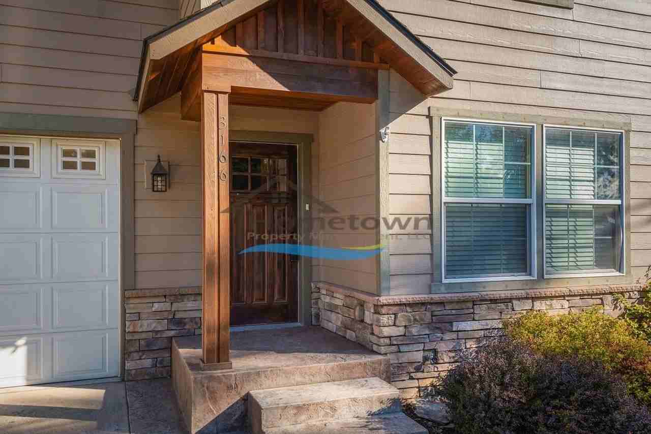 3166 N Honeysuckle Dr - Photo 3 of 24