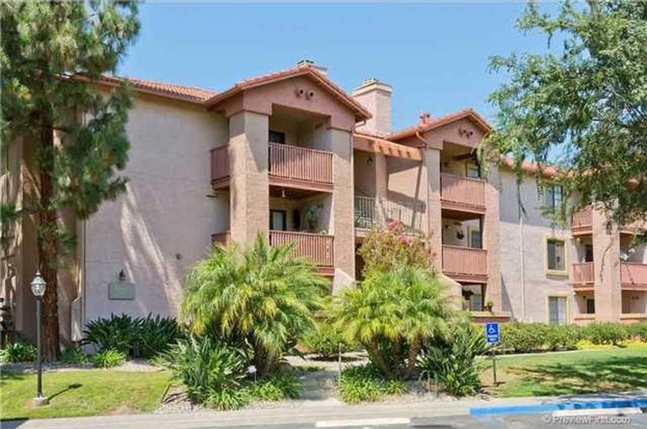 12071 Alta Carmel Ct #81