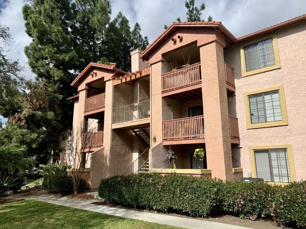 12071 Alta Carmel Ct #81 - Photo 2 of 15