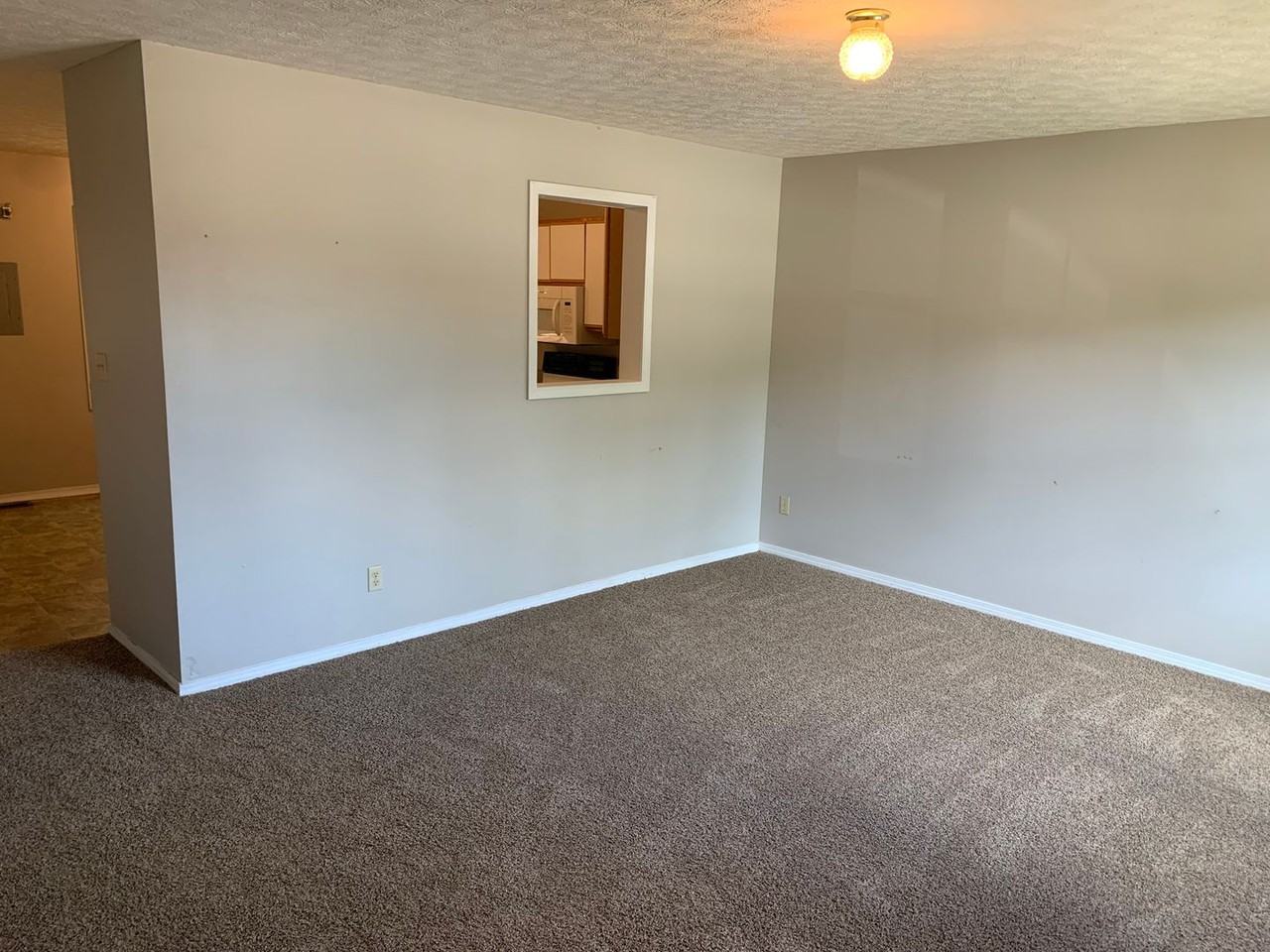 1385 W Allen St #A2 - Photo 4 of 25