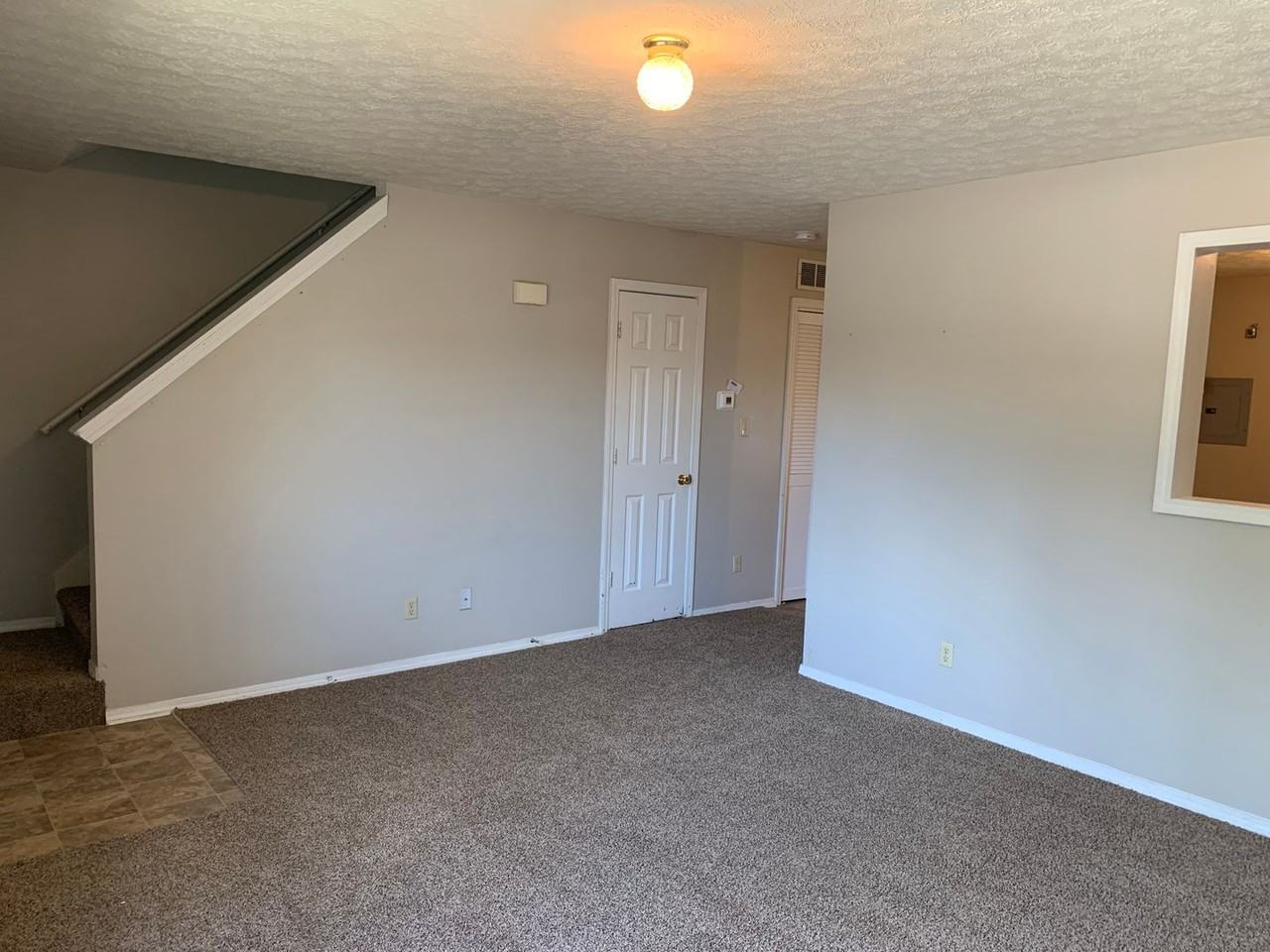 1385 W Allen St #A2 - Photo 5 of 25