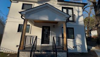500 Hollywood Ave - Photo 1 of 1