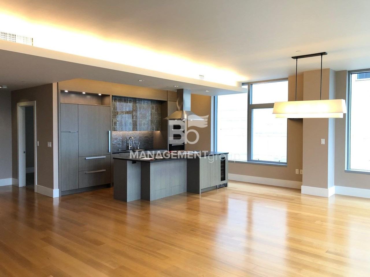 1001 Nw Lovejoy St #408 - Photo 4 of 35