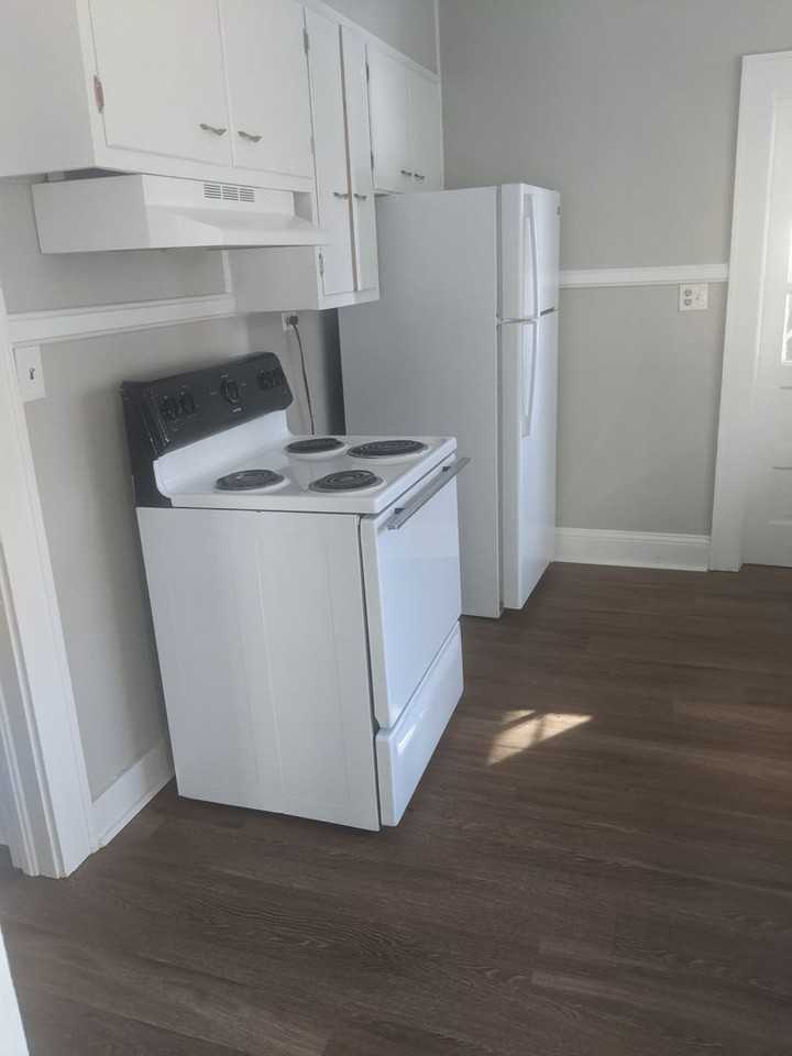 511 Alamance Rd - Photo 6 of 13