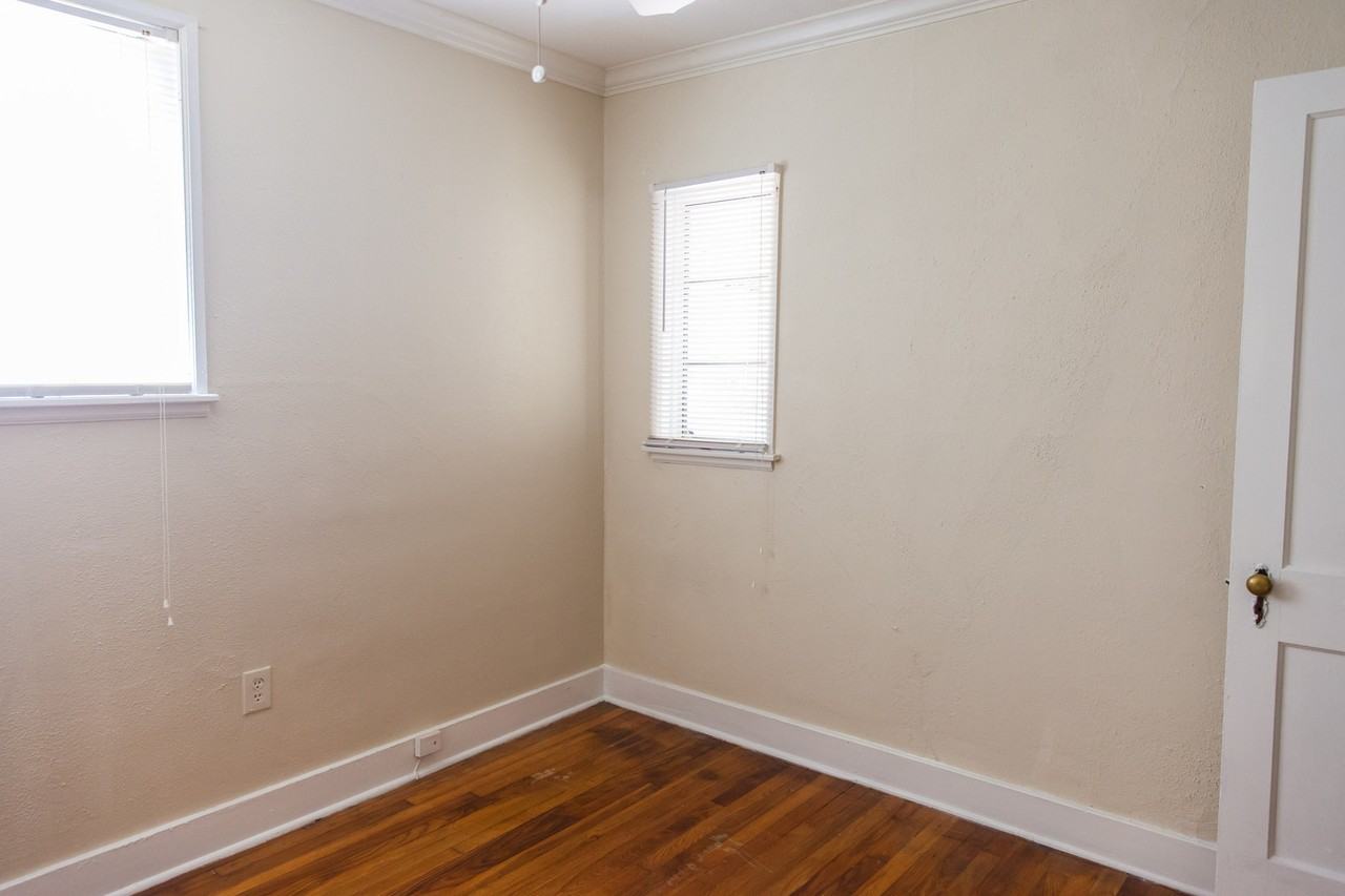 3066 Oxford Ave - Photo 6 of 23