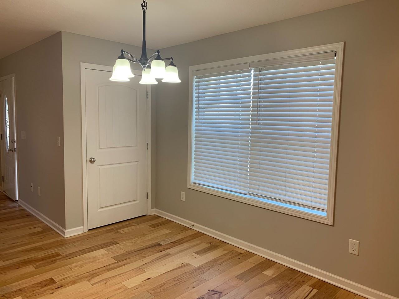 202 Broadrick St - Photo 7 of 19