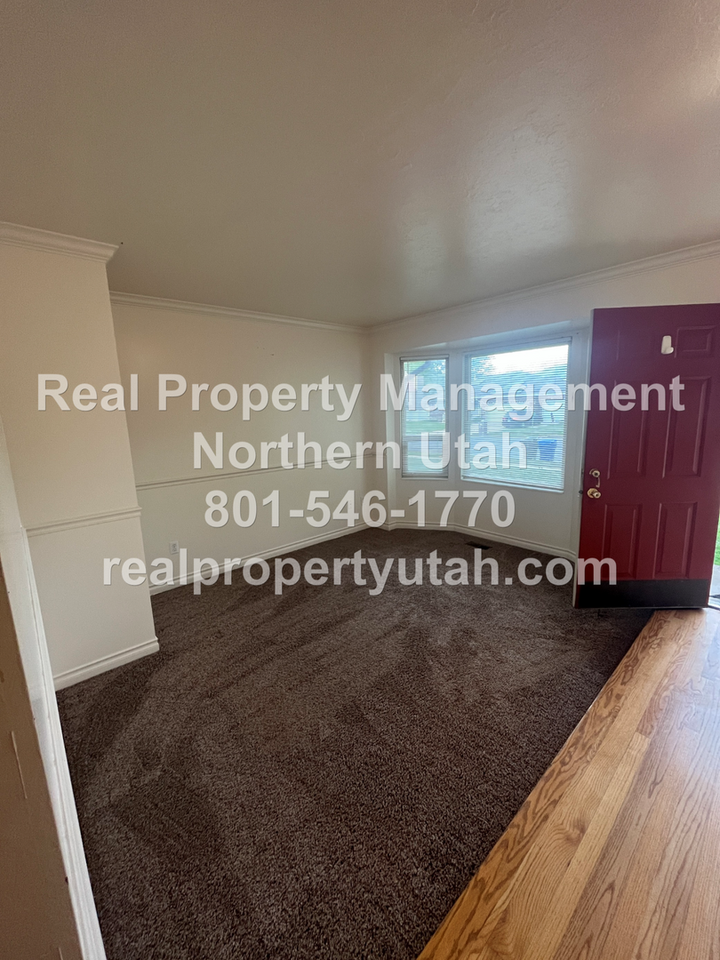 1651 W 1290 N - Photo 4 of 23