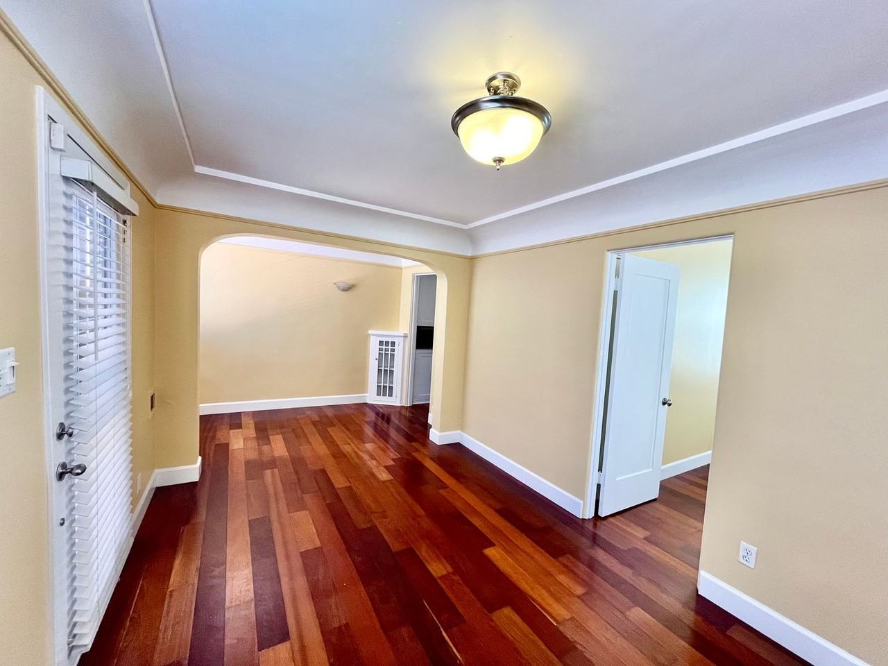 4589 Campus Ave - Photo 4 of 10
