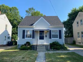 927 Davies Ave - Photo 1 of 1