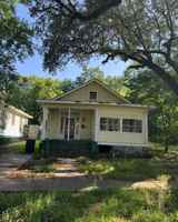 featured image of 442 Merrick St