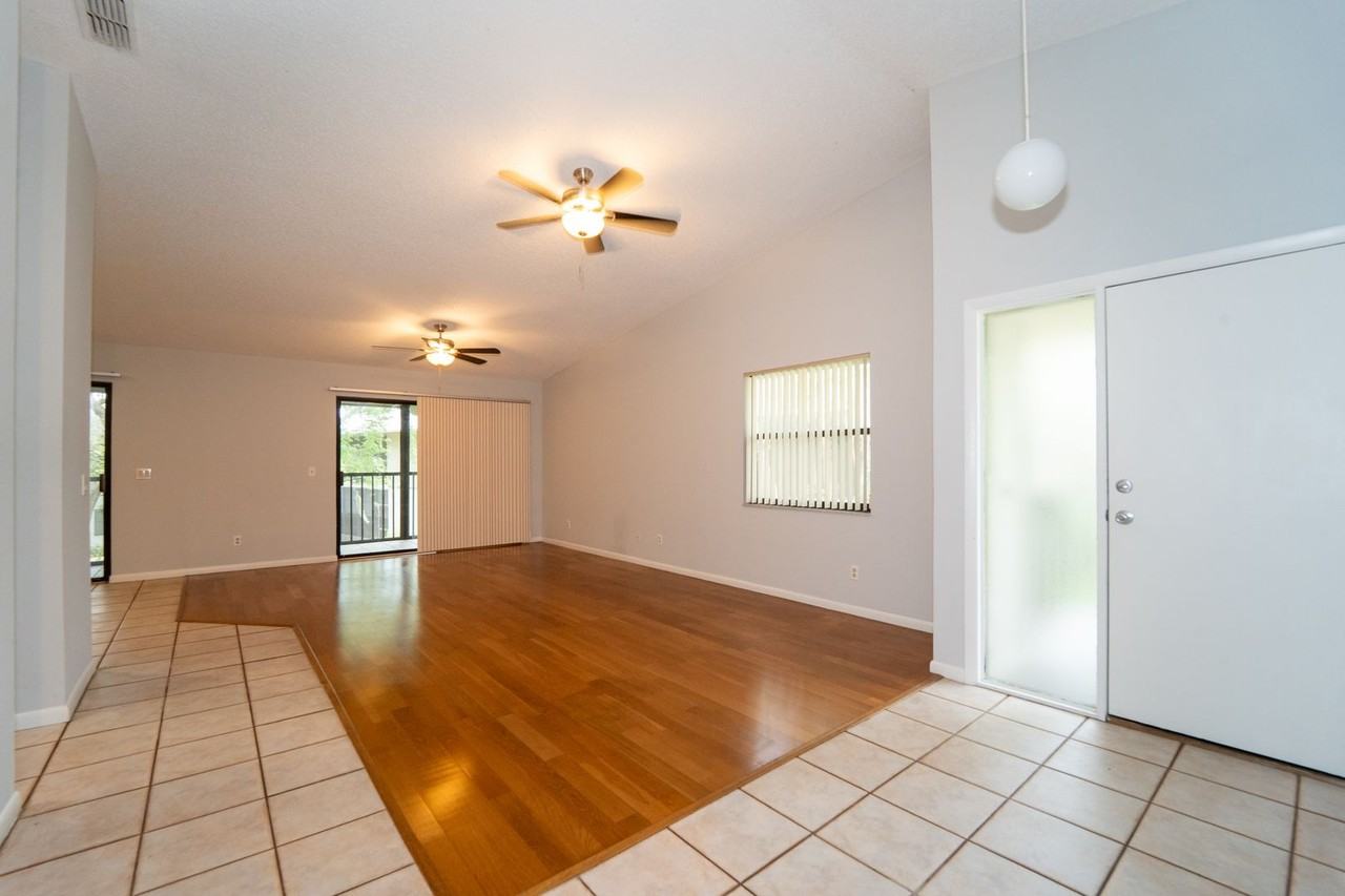 40 Aledo Ct - Photo 4 of 42