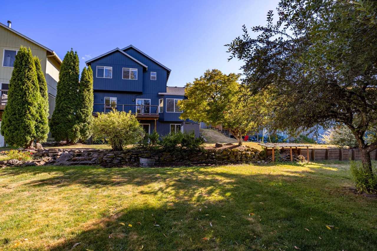 4000 Ne 83rd Way - Photo 2 of 20