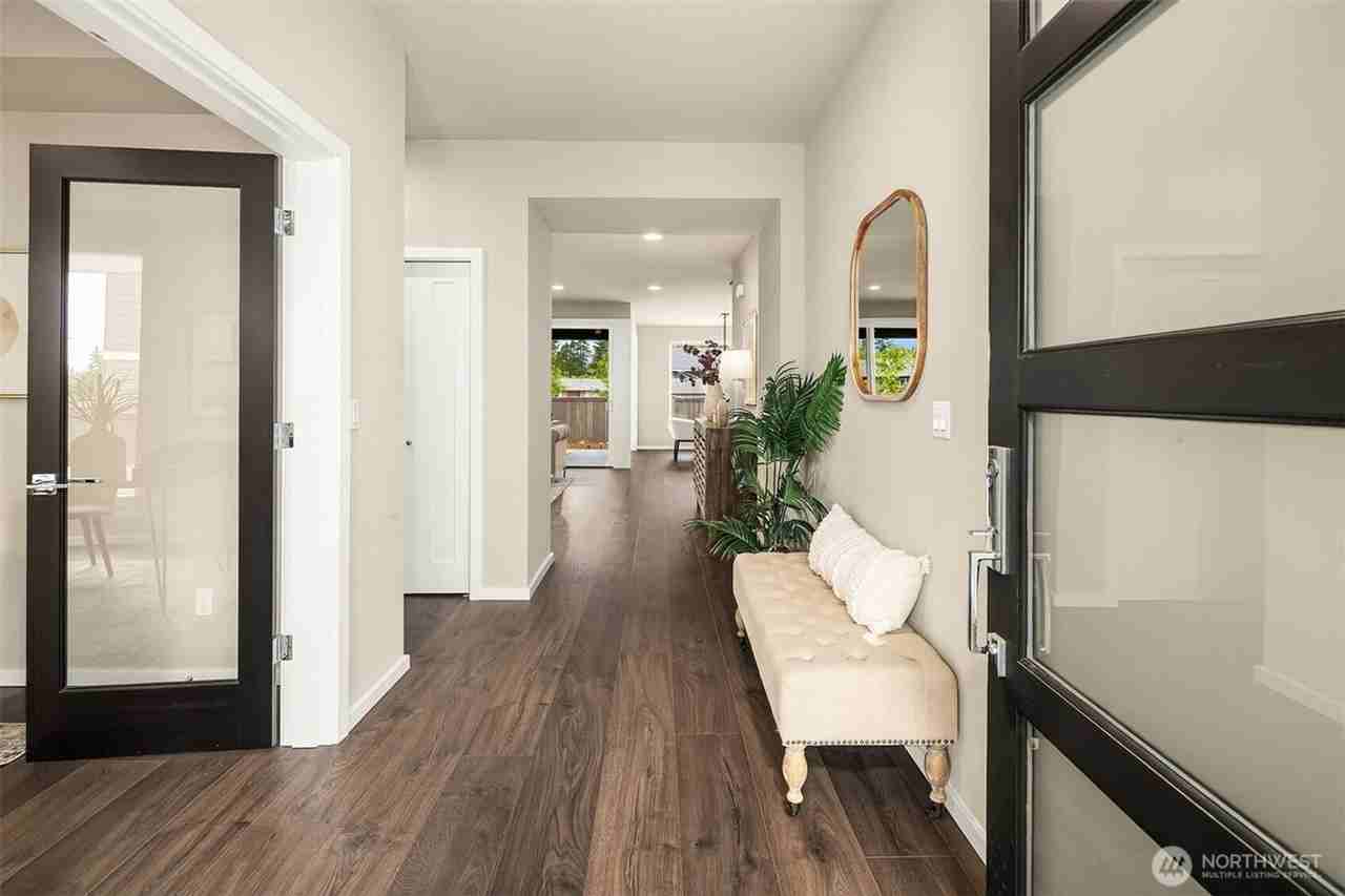 1759 Olympia Ct Se - Photo 3 of 25