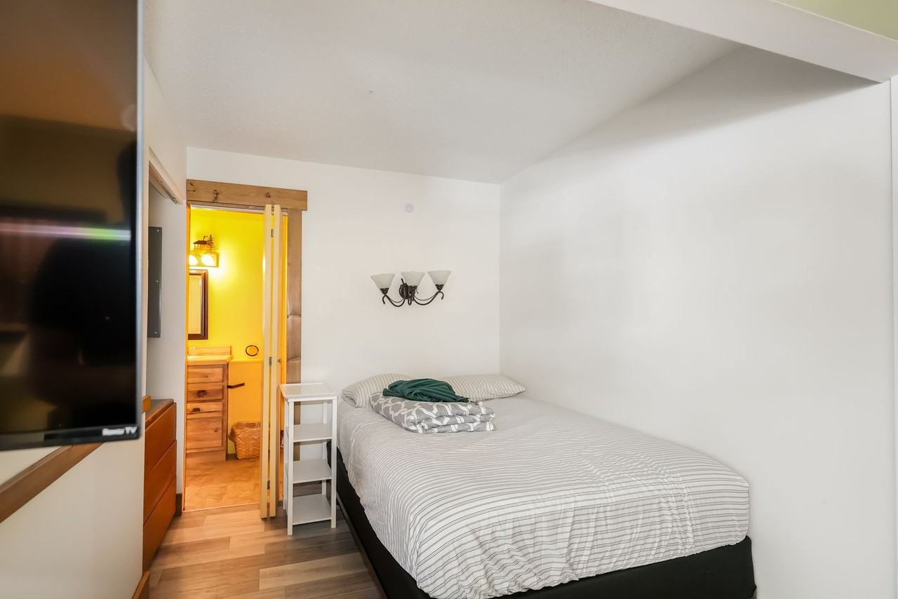 22 Sitting Bull Rd - Photo 2 of 7