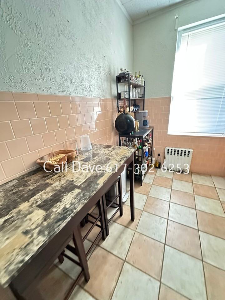 126 Warren St #14 - Photo 7 of 13