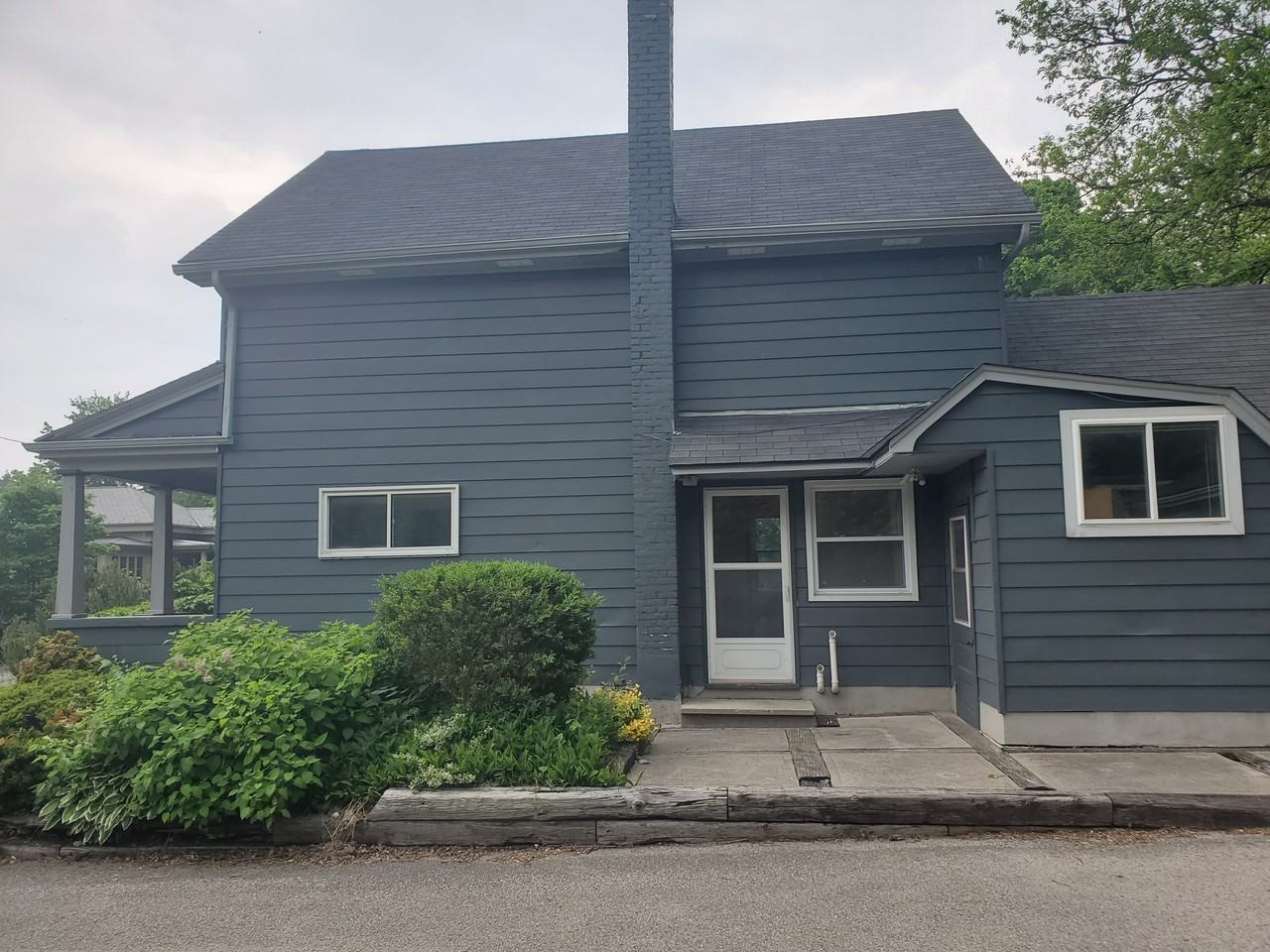 558 Waterloo Street - Photo 2 of 19