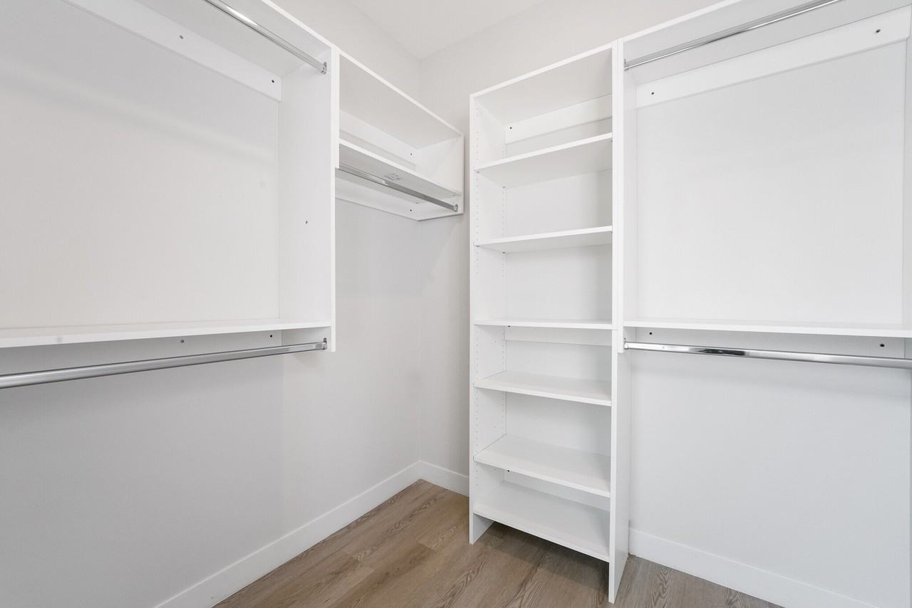 641 N Ogden Ave #610 - Photo 7 of 12