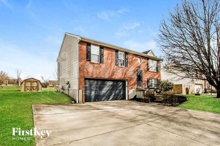 32 Mallard Dr - Photo 2 of 15
