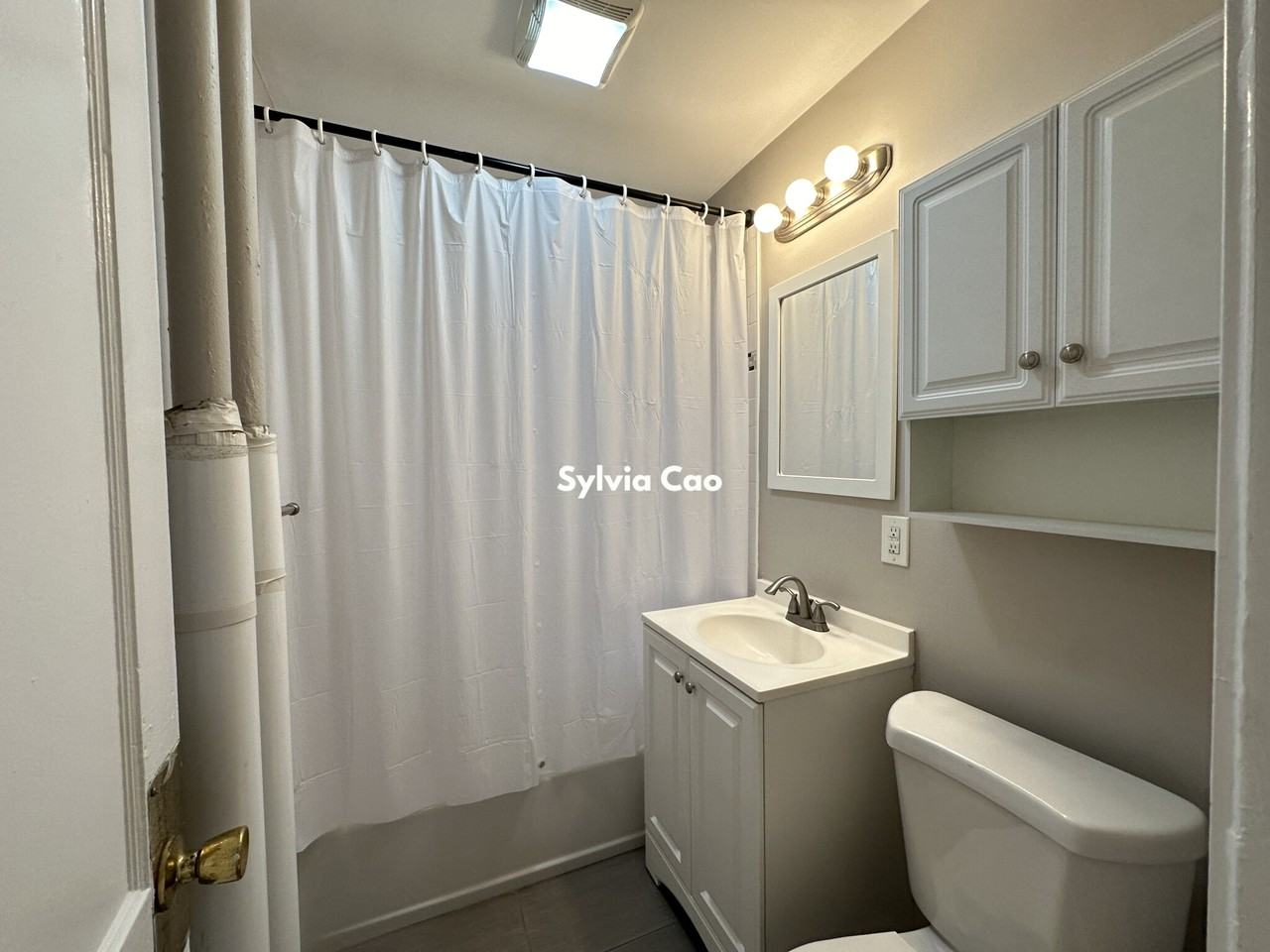 44 Quint Avenue #5 - Photo 2 of 9