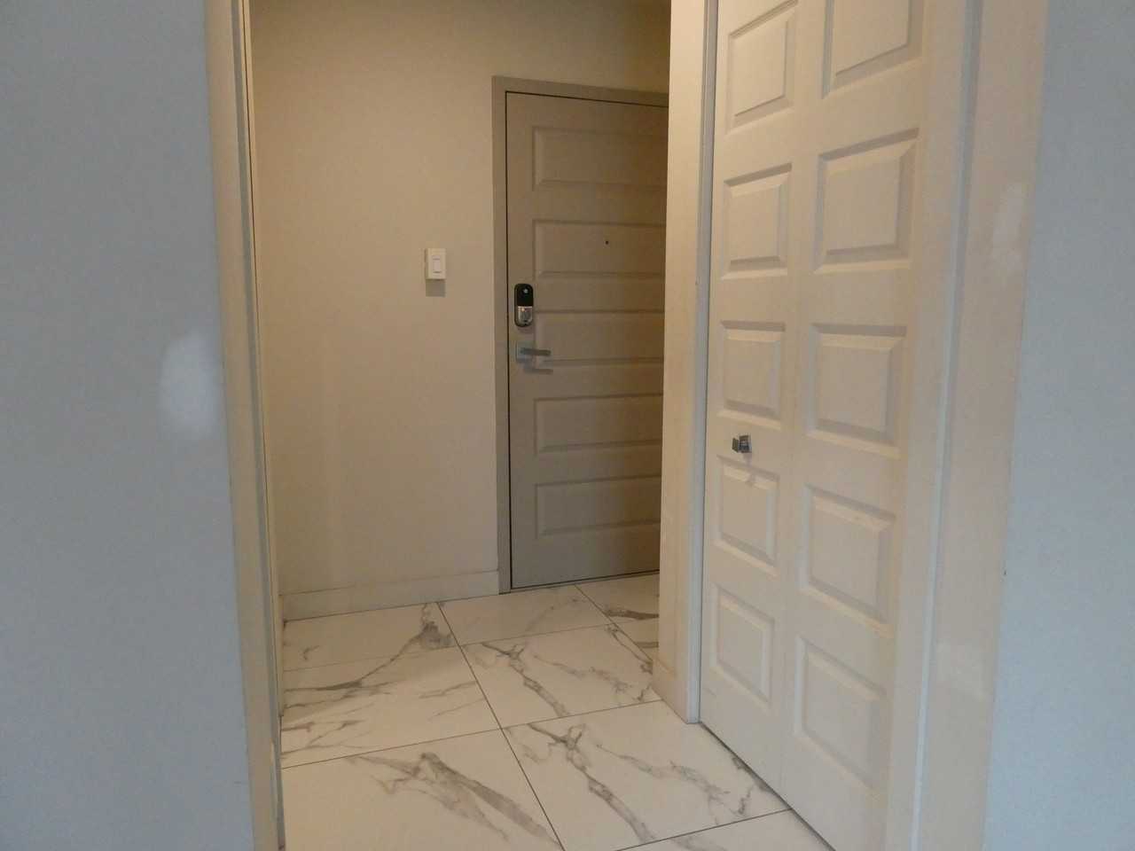 600 Franklin - Photo 5 of 18