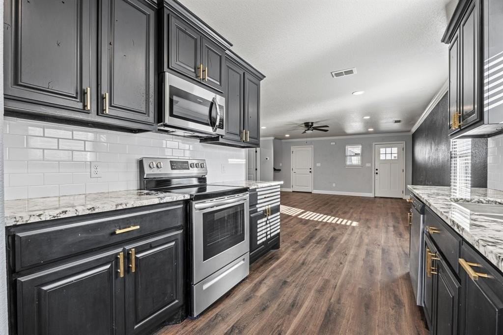 2710 San Gabriel Dr - Photo 7 of 24