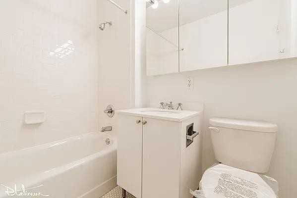 Wall St #PH12 - Photo 4 of 12