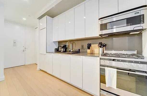 Water St #1906 - Photo 3 of 13