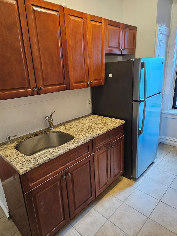 2684-Highland Arms Realty - Photo 6 of 10