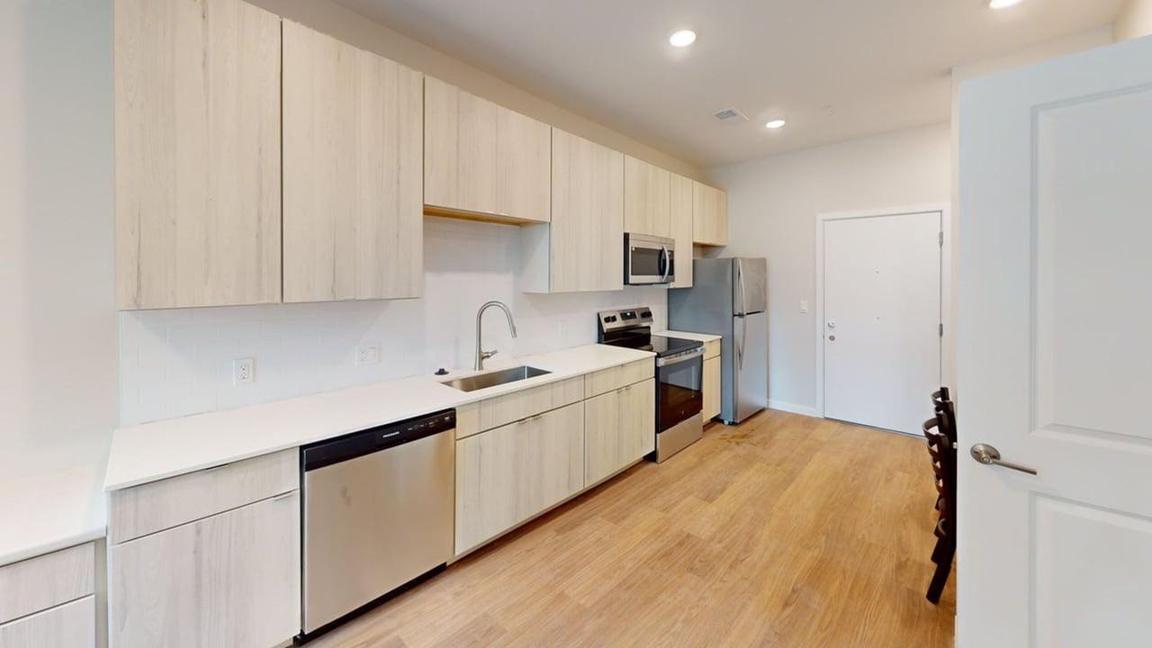 404 E Clark - Photo 7 of 50