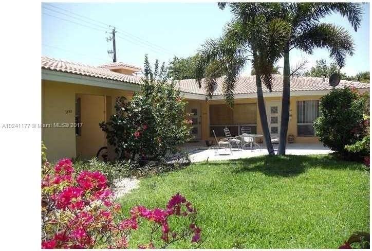 2724 Ne 32nd St ##2-3 - Photo 2 of 18