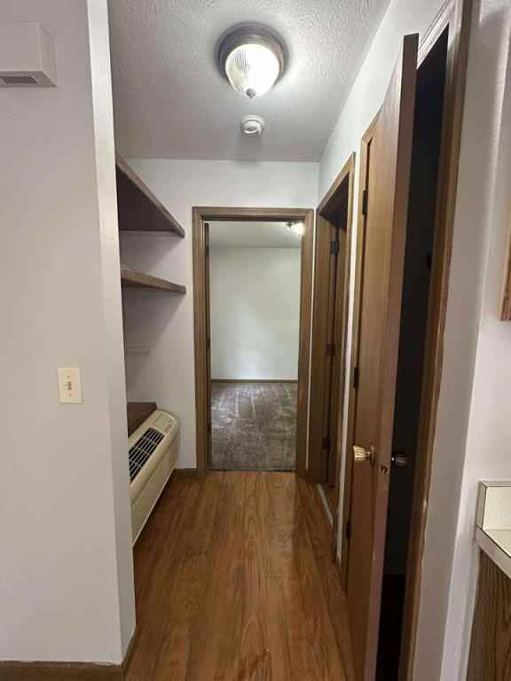 1612 Tippecanoe Dr Apt C - Photo 2 of 4