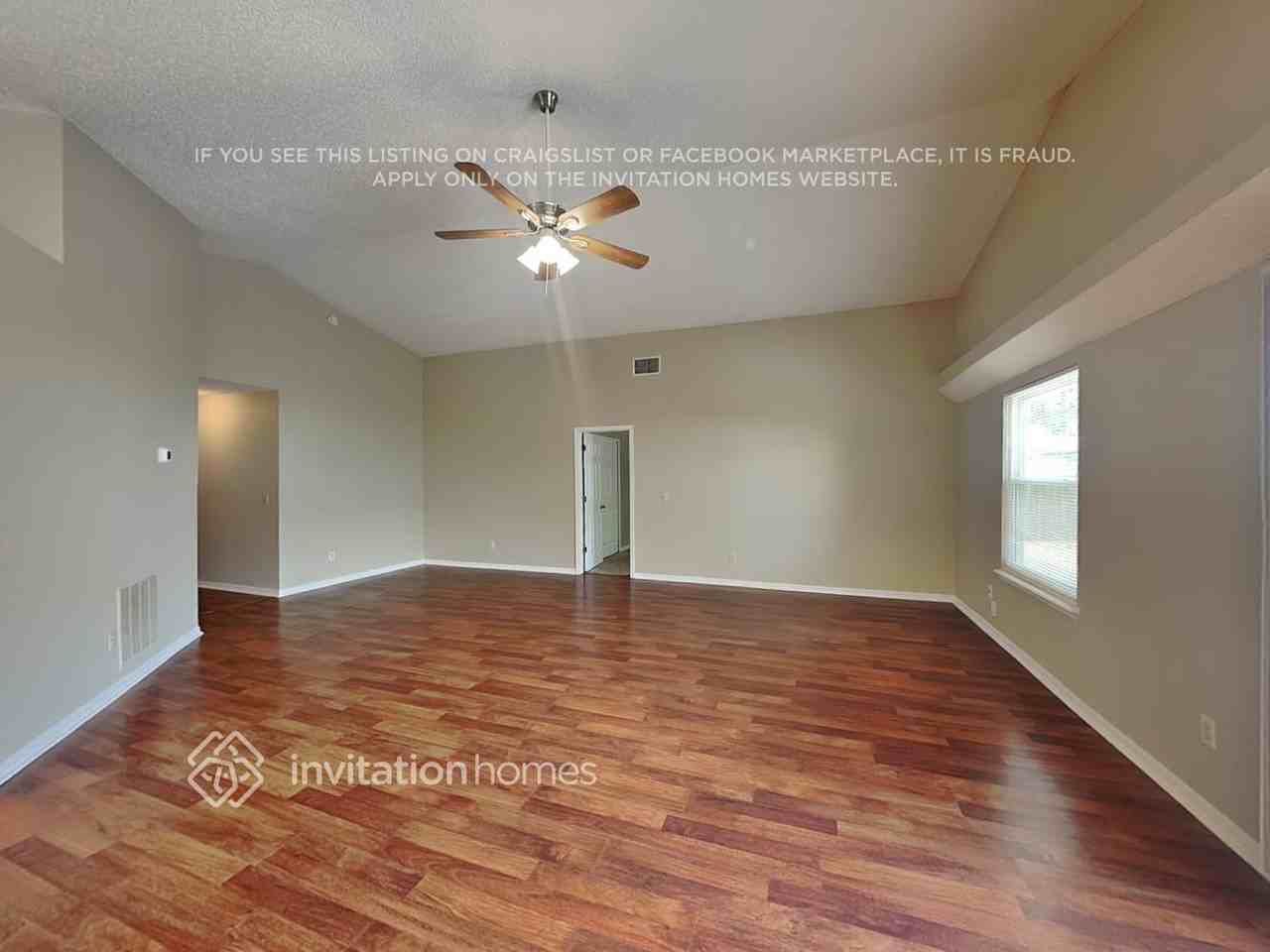 8488 Branchwater Dr - Photo 3 of 20